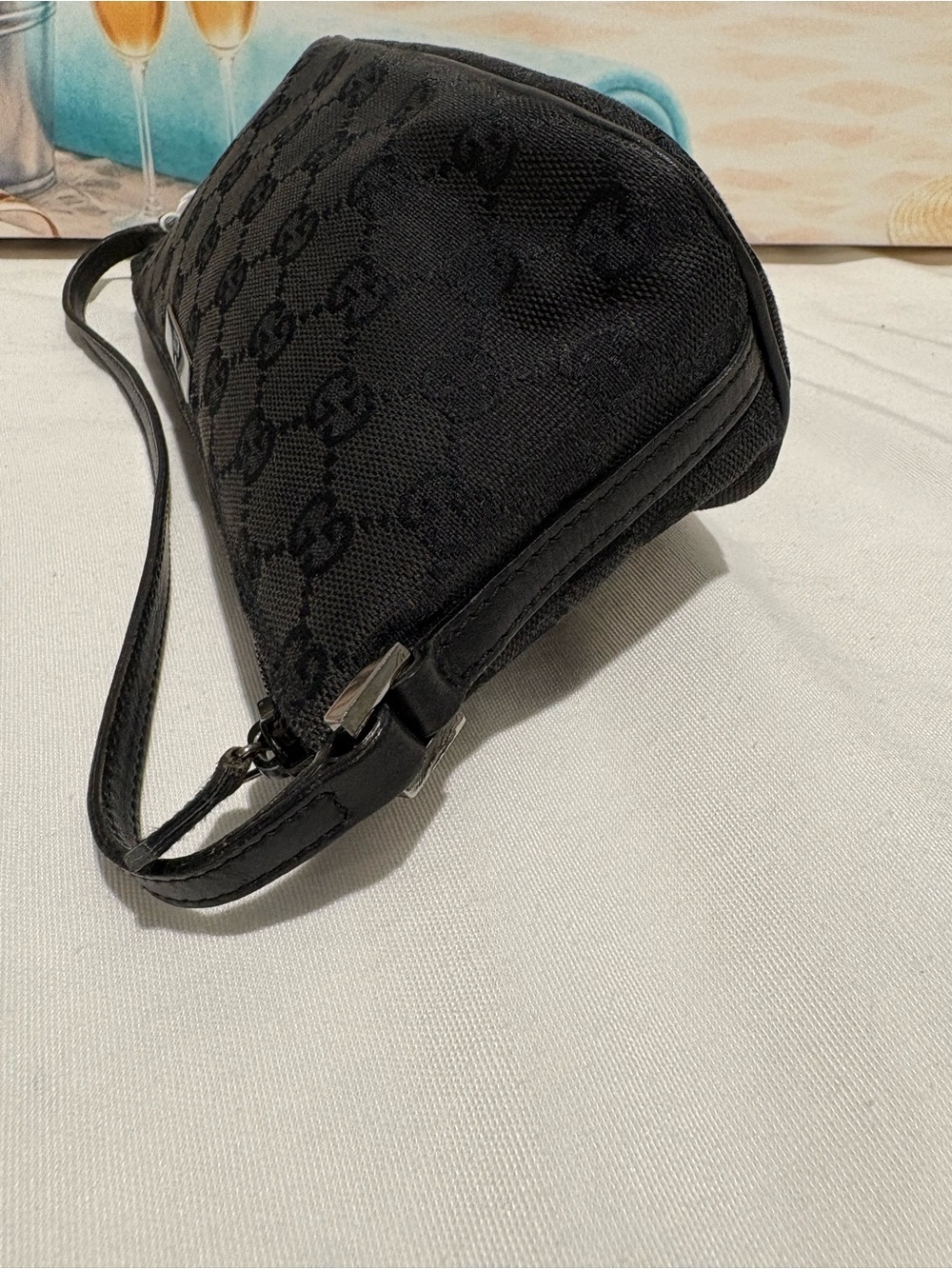 Authentic Gucci GG Canvas Boat Shoulder Bag with Certificate and duster - Picture 3 of 11